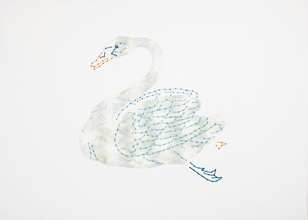 Swan in white with pale coloured fibres